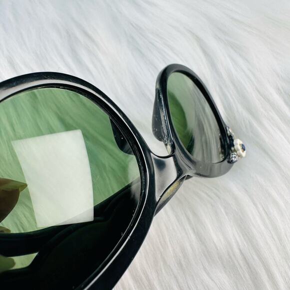 Vintage 1950’s Cat Eye Sunglasses with Flower Rhinestone Details Original Case main image 10